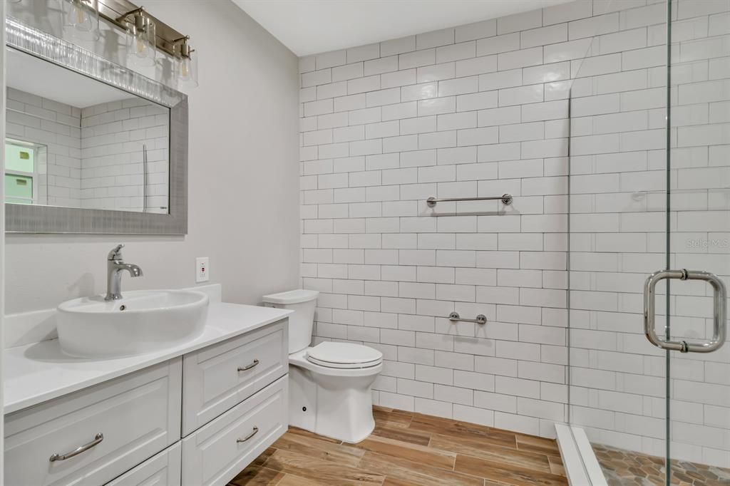 For Sale: $985,000 (4 beds, 3 baths, 2433 Square Feet)