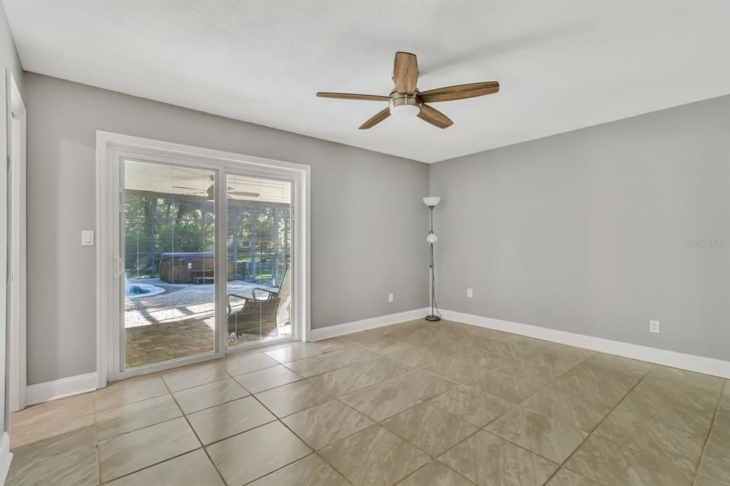 For Sale: $985,000 (4 beds, 3 baths, 2433 Square Feet)