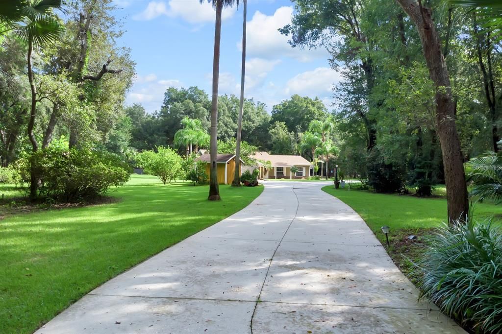 For Sale: $985,000 (4 beds, 3 baths, 2433 Square Feet)