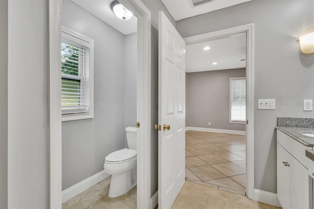 For Sale: $985,000 (4 beds, 3 baths, 2433 Square Feet)