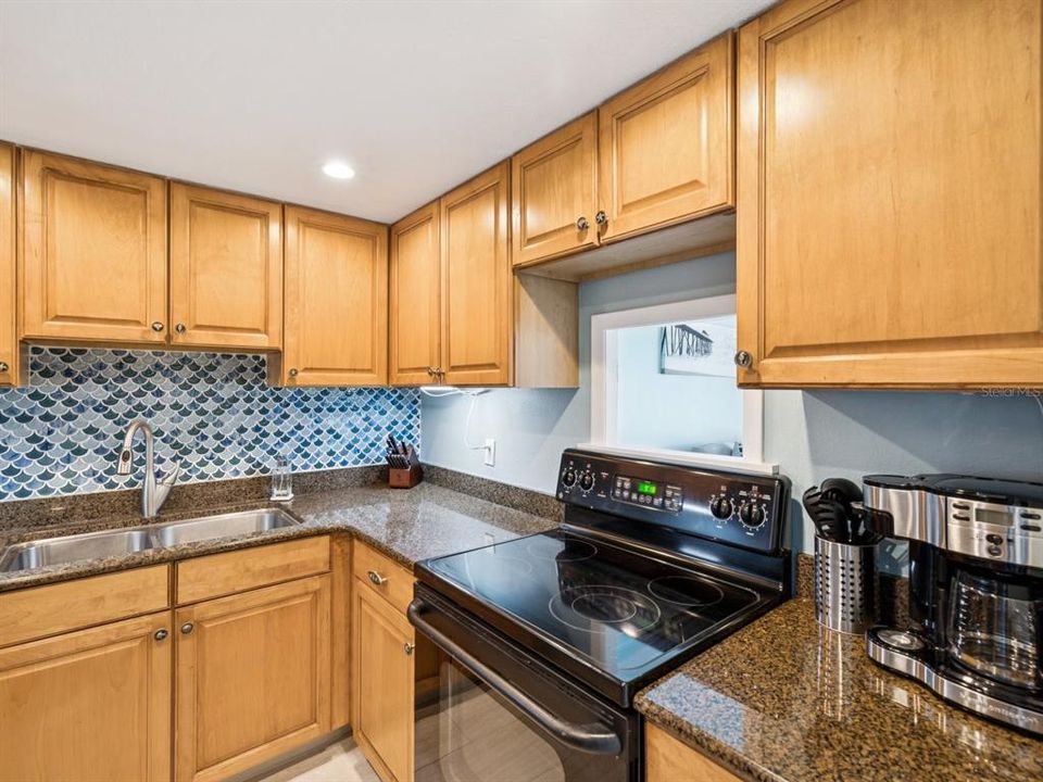 На продажу: $447,000 (1 спален, 1 ванн, 735 Квадратных фут)