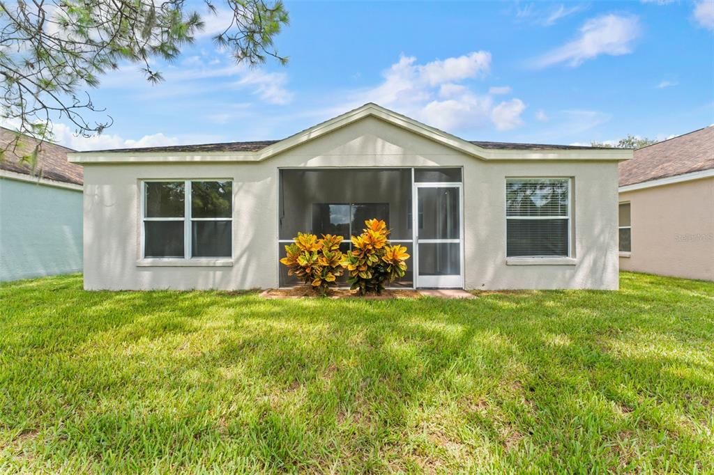 Active With Contract: $329,000 (3 beds, 2 baths, 1513 Square Feet)