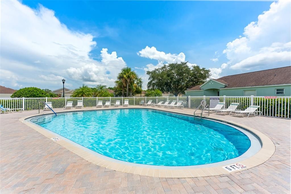 Active With Contract: $329,000 (3 beds, 2 baths, 1513 Square Feet)