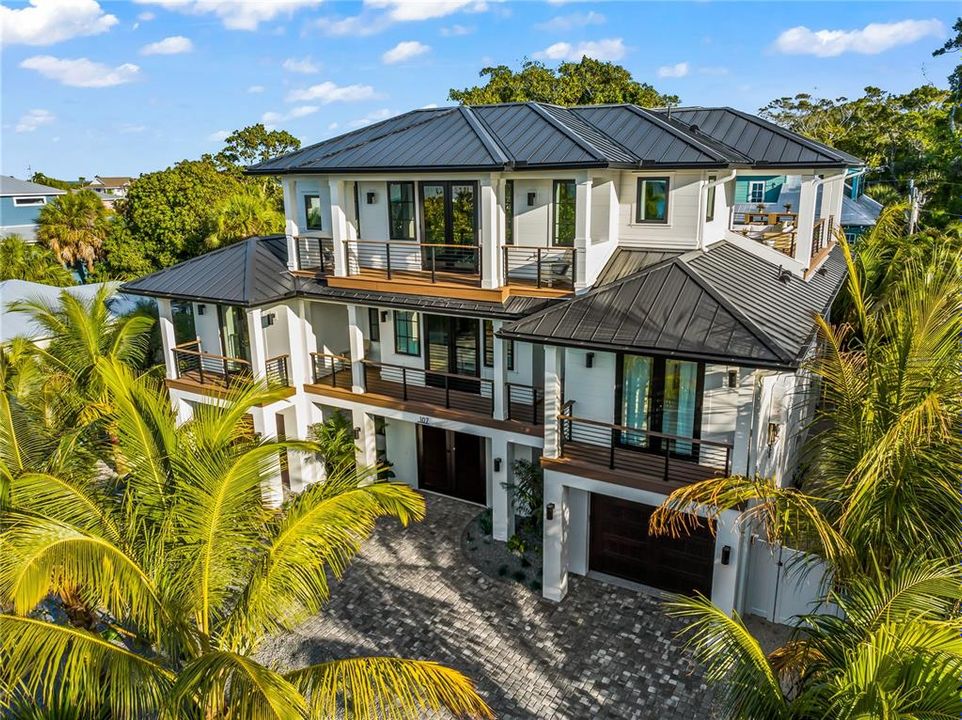 For Sale: $7,500,000 (6 beds, 6 baths, 6500 Square Feet)