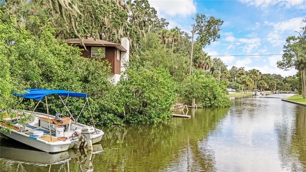 На продажу: $455,000 (3 спален, 2 ванн, 1570 Квадратных фут)