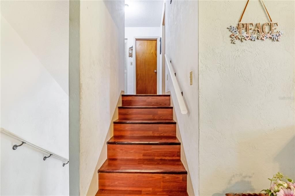 На продажу: $455,000 (3 спален, 2 ванн, 1570 Квадратных фут)