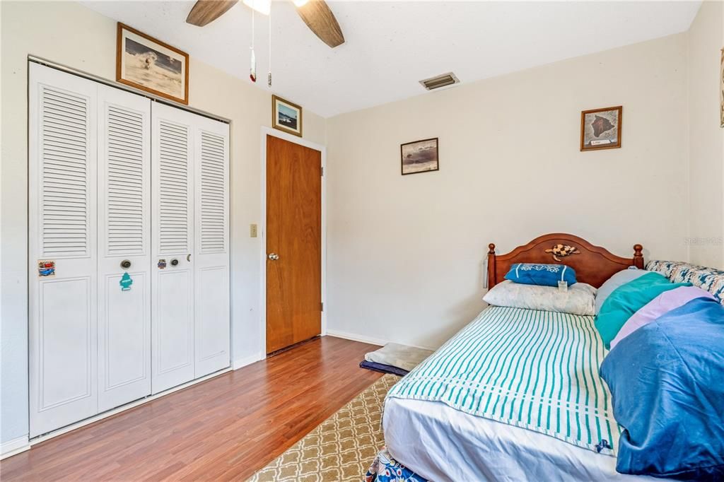 На продажу: $455,000 (3 спален, 2 ванн, 1570 Квадратных фут)