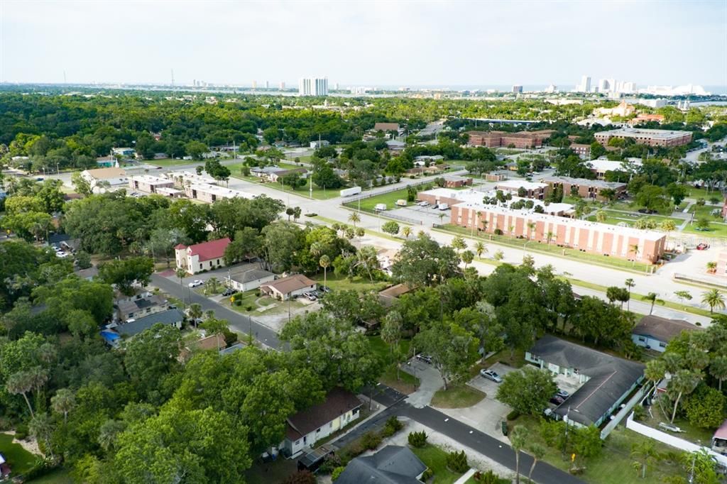 待售: $199,000 (4 贝兹, 0 浴室, 2132 平方英尺)