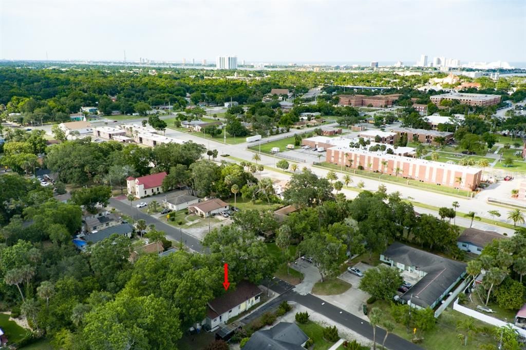 待售: $199,000 (4 贝兹, 0 浴室, 2132 平方英尺)