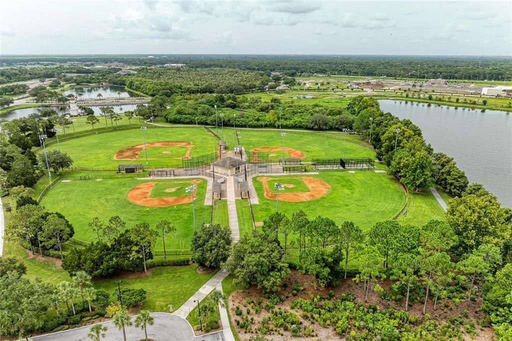 Под контрактом: $379,500 (2 спален, 2 ванн, 1603 Квадратных фут)