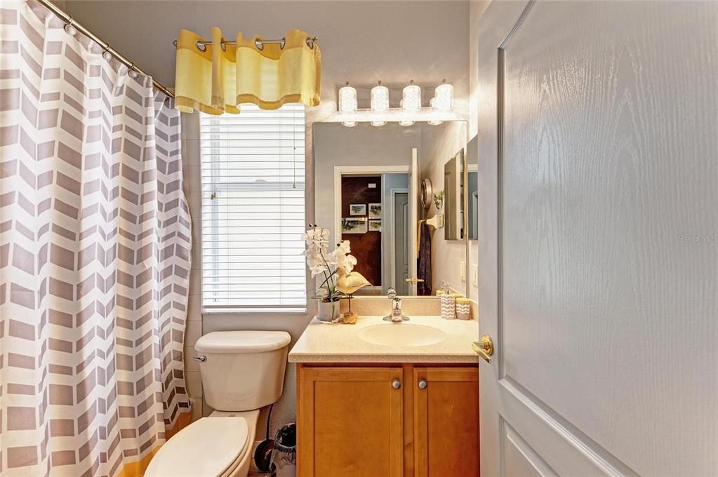 Под контрактом: $379,500 (2 спален, 2 ванн, 1603 Квадратных фут)