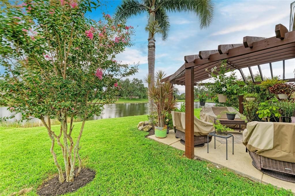 Под контрактом: $379,500 (2 спален, 2 ванн, 1603 Квадратных фут)