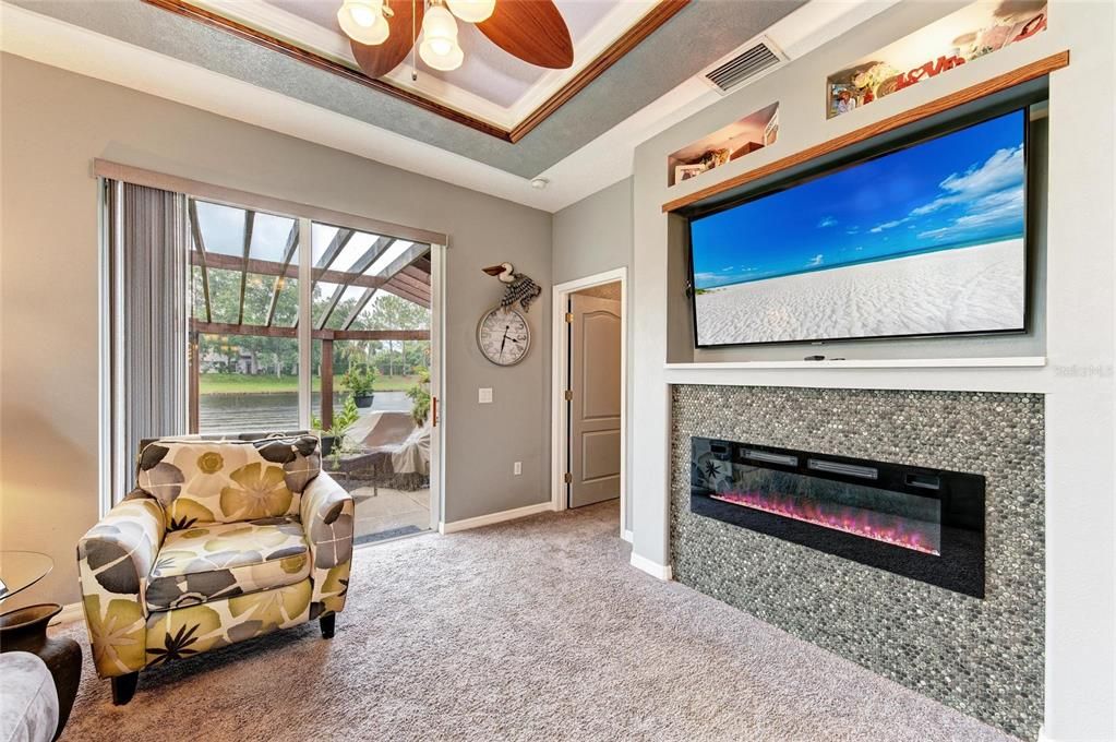 Под контрактом: $379,500 (2 спален, 2 ванн, 1603 Квадратных фут)