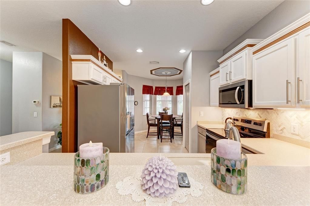 Под контрактом: $379,500 (2 спален, 2 ванн, 1603 Квадратных фут)