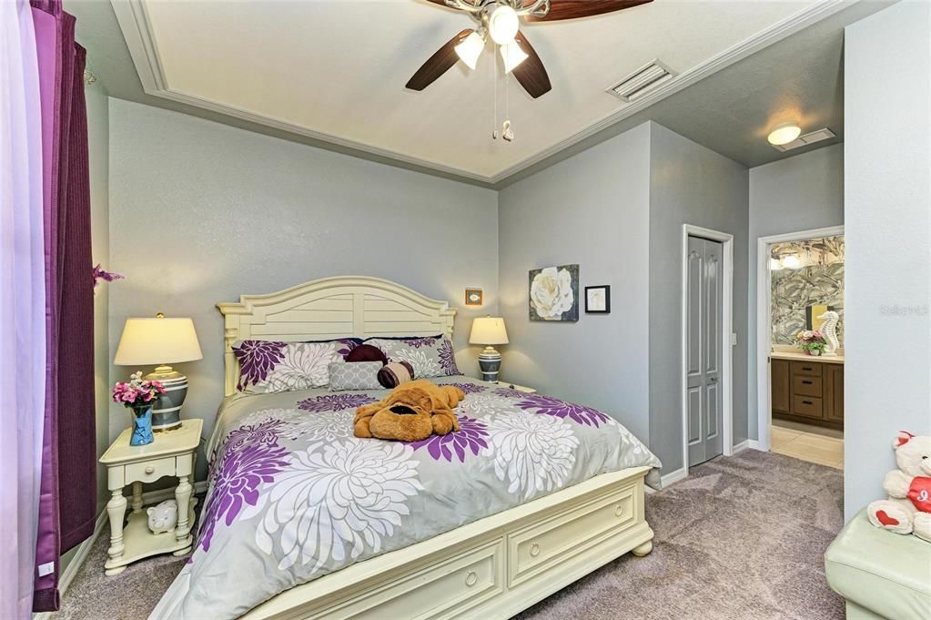 Под контрактом: $379,500 (2 спален, 2 ванн, 1603 Квадратных фут)