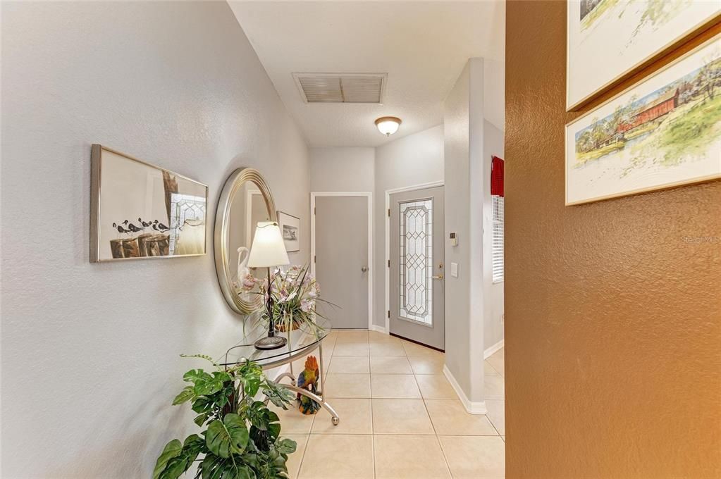 Под контрактом: $379,500 (2 спален, 2 ванн, 1603 Квадратных фут)