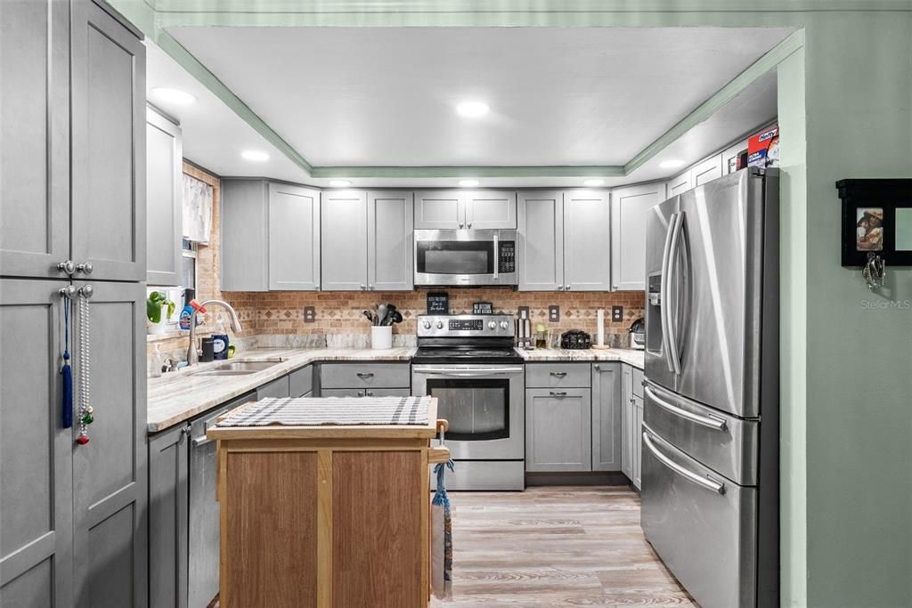 На продажу: $257,000 (3 спален, 2 ванн, 1291 Квадратных фут)