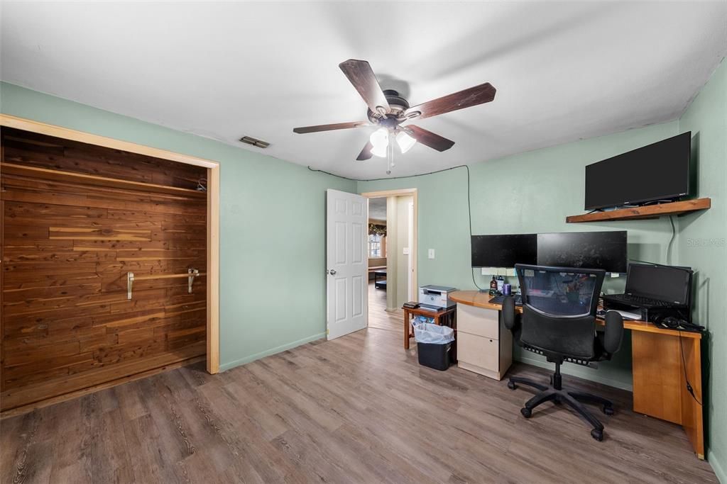 На продажу: $257,000 (3 спален, 2 ванн, 1291 Квадратных фут)