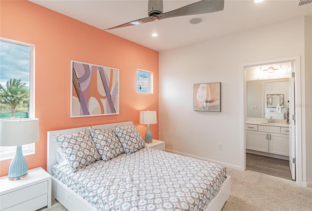 Activo con contrato: $815,000 (7 camas, 7 baños, 4014 Pies cuadrados)