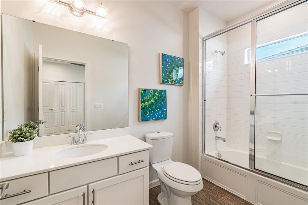 Activo con contrato: $815,000 (7 camas, 7 baños, 4014 Pies cuadrados)