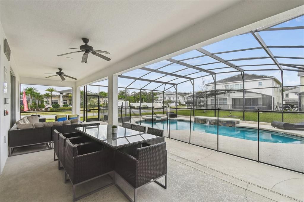 Activo con contrato: $815,000 (7 camas, 7 baños, 4014 Pies cuadrados)