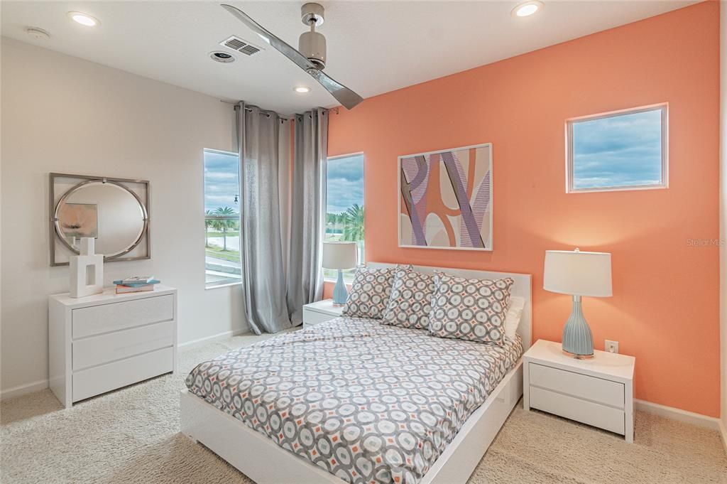 Activo con contrato: $815,000 (7 camas, 7 baños, 4014 Pies cuadrados)