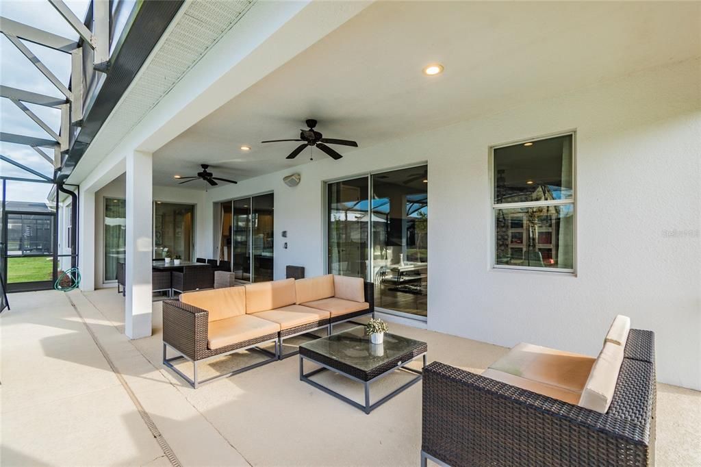 Activo con contrato: $815,000 (7 camas, 7 baños, 4014 Pies cuadrados)