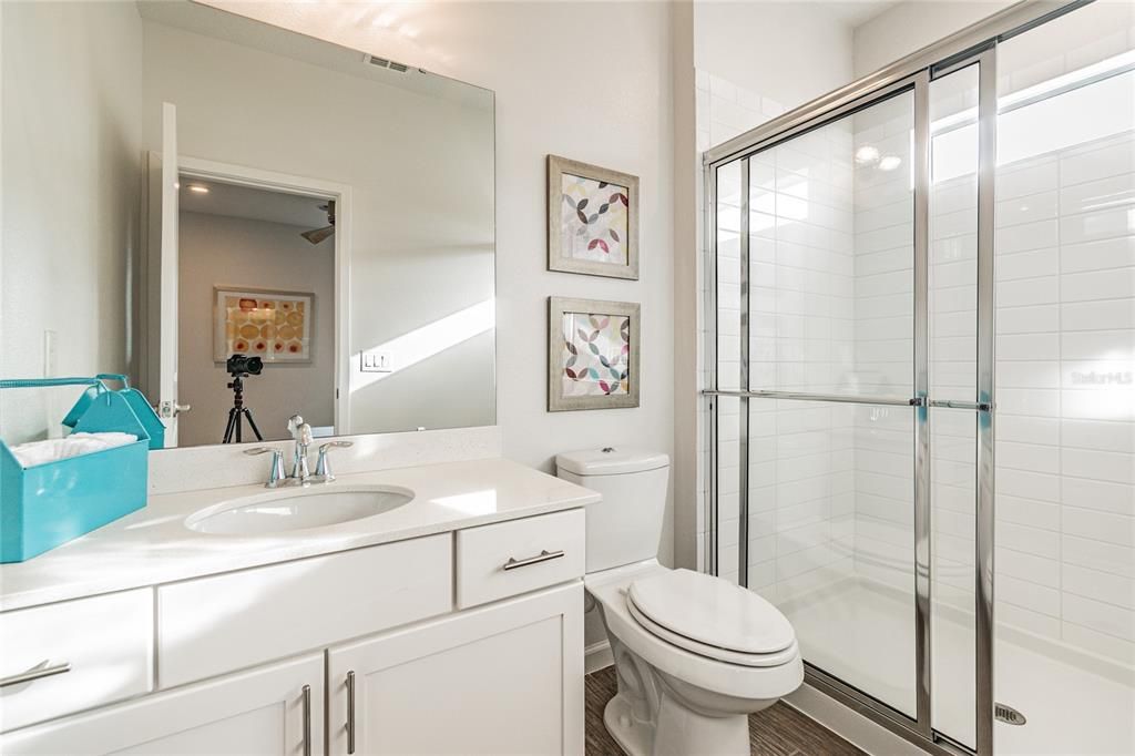 Activo con contrato: $815,000 (7 camas, 7 baños, 4014 Pies cuadrados)