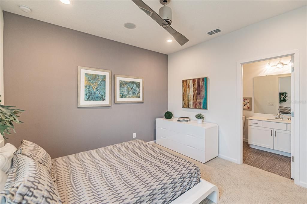 Activo con contrato: $815,000 (7 camas, 7 baños, 4014 Pies cuadrados)