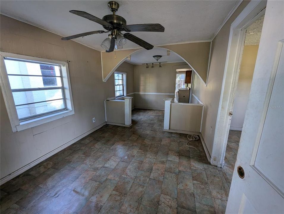 En Venta: $109,900 (2 camas, 1 baños, 848 Pies cuadrados)