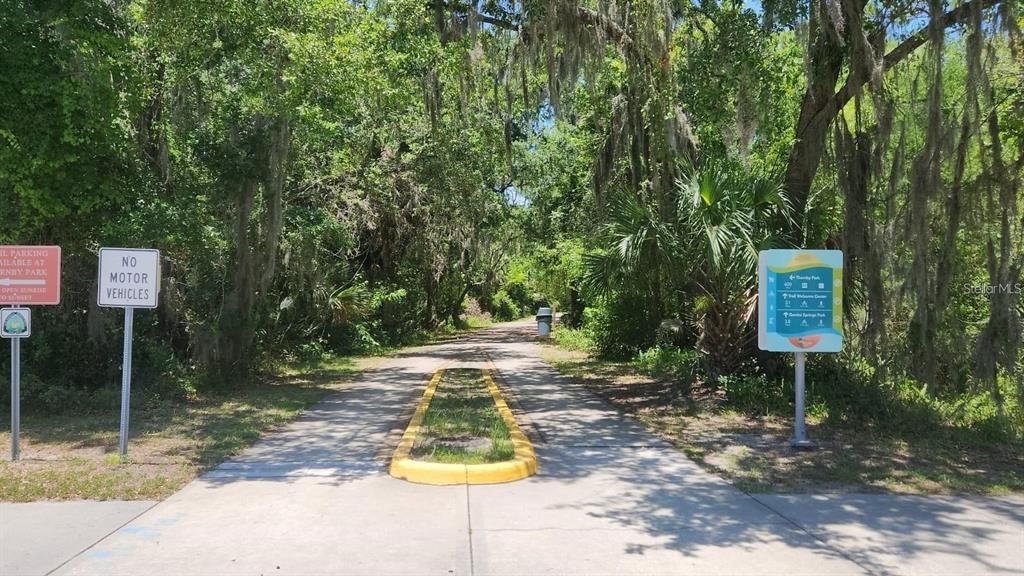 For Sale: $210,000 (2 beds, 2 baths, 897 Square Feet)