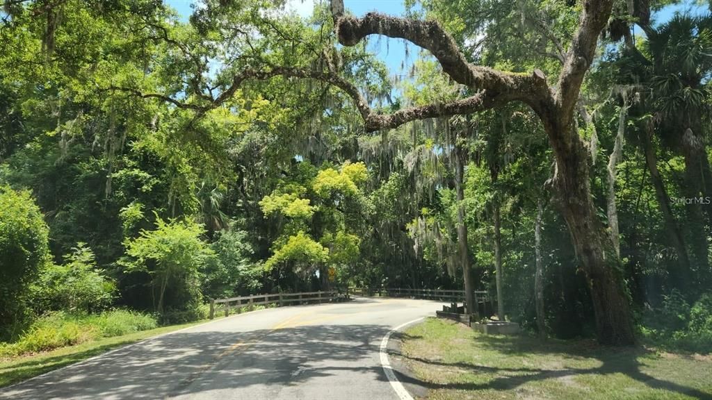 For Sale: $210,000 (2 beds, 2 baths, 897 Square Feet)