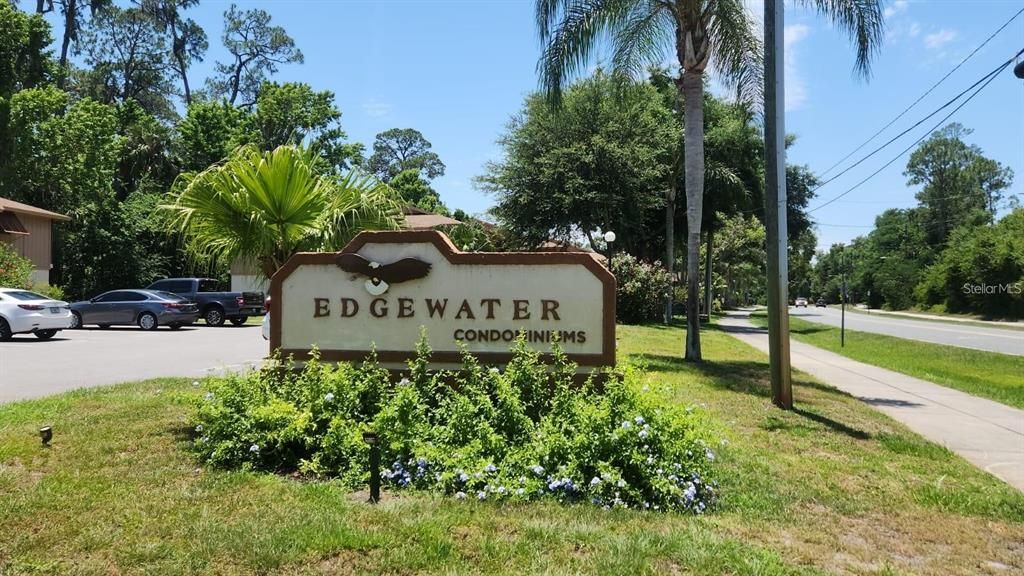 For Sale: $210,000 (2 beds, 2 baths, 897 Square Feet)