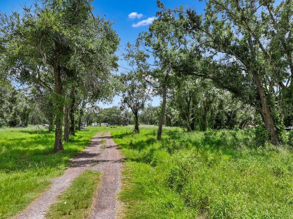 待售: $1,500,000 (4.30 acres)