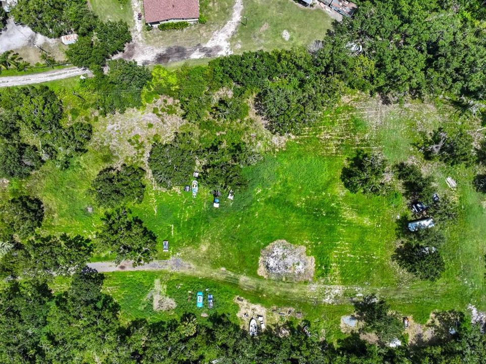 待售: $1,500,000 (4.30 acres)