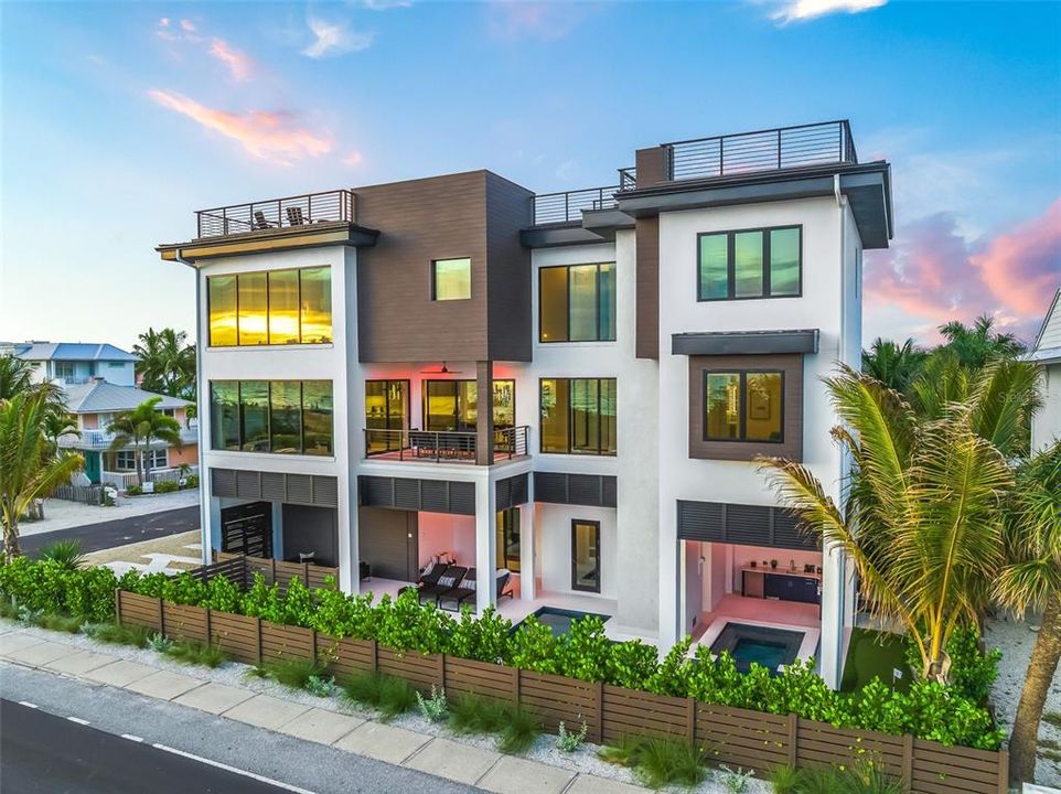 На продажу: $6,250,000 (6 спален, 6 ванн, 3375 Квадратных фут)