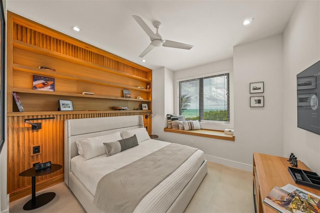 На продажу: $6,250,000 (6 спален, 6 ванн, 3375 Квадратных фут)