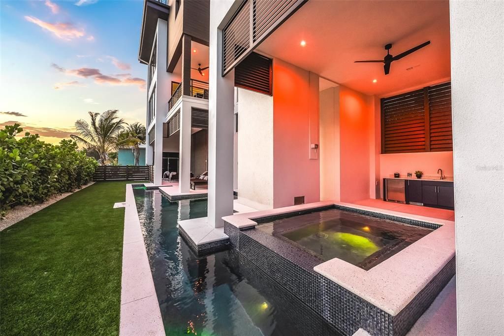 На продажу: $6,250,000 (6 спален, 6 ванн, 3375 Квадратных фут)