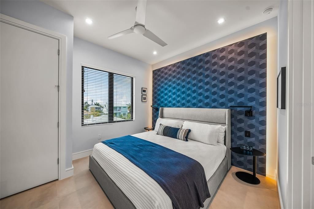 На продажу: $6,250,000 (6 спален, 6 ванн, 3375 Квадратных фут)