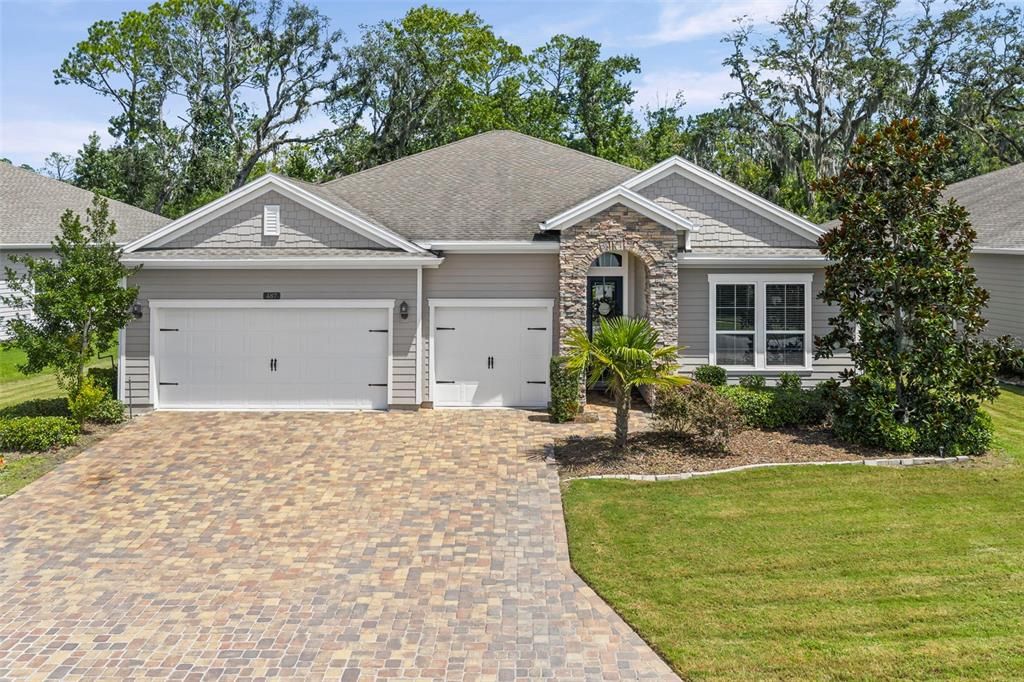 For Sale: $549,000 (4 beds, 3 baths, 2660 Square Feet)