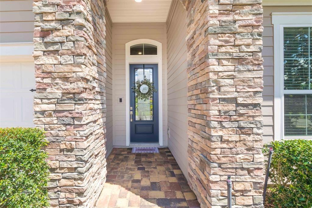 For Sale: $549,000 (4 beds, 3 baths, 2660 Square Feet)