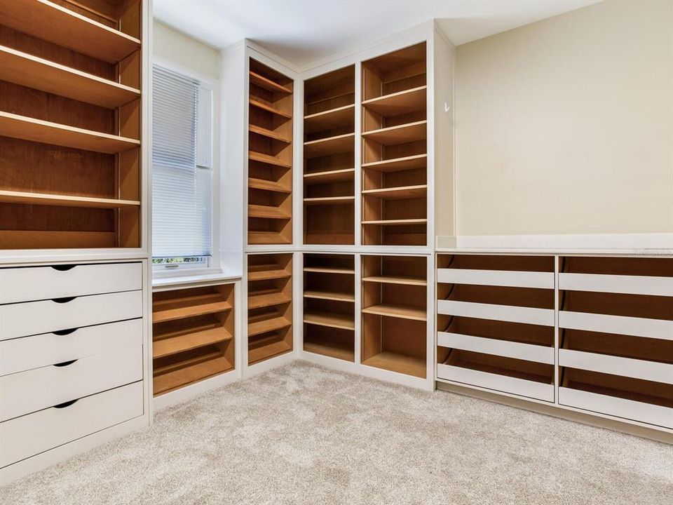 En Venta: $2,399,000 (3 camas, 4 baños, 3546 Pies cuadrados)