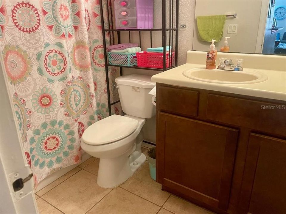 Active With Contract: $115,000 (2 beds, 2 baths, 829 Square Feet)