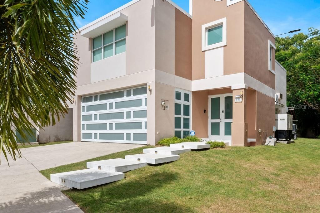 En Venta: $560,000 (4 camas, 3 baños, 4927 Pies cuadrados)