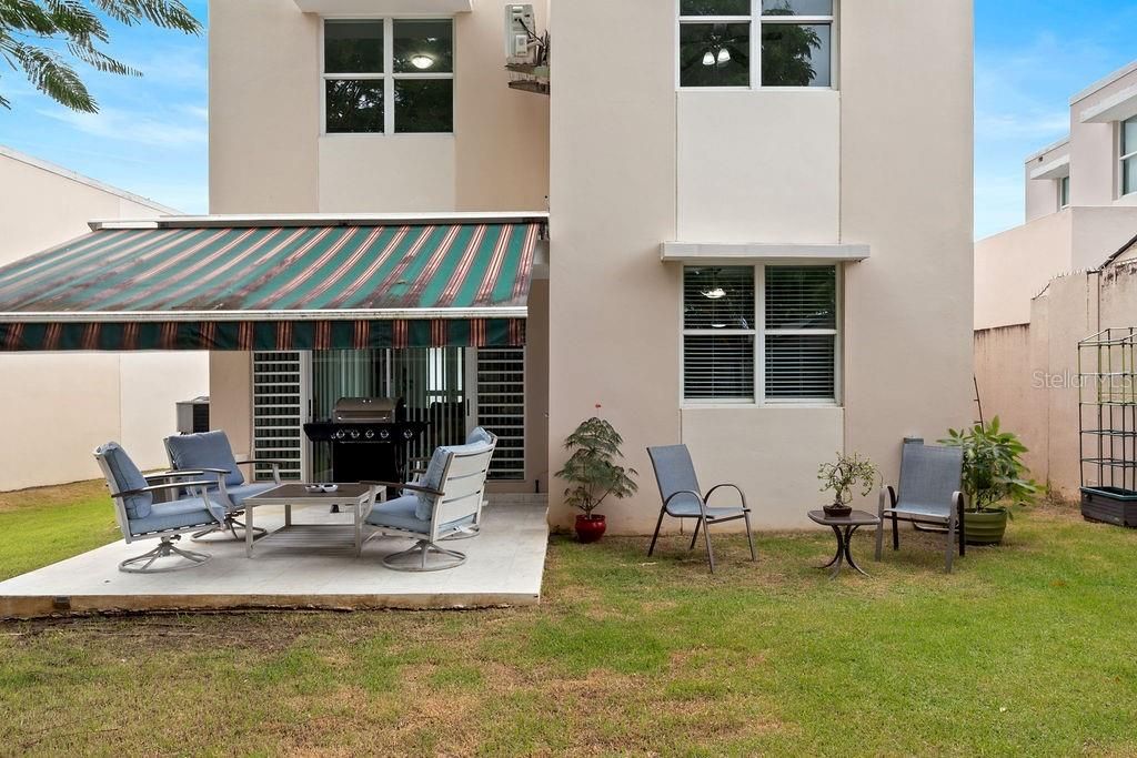 En Venta: $560,000 (4 camas, 3 baños, 4927 Pies cuadrados)