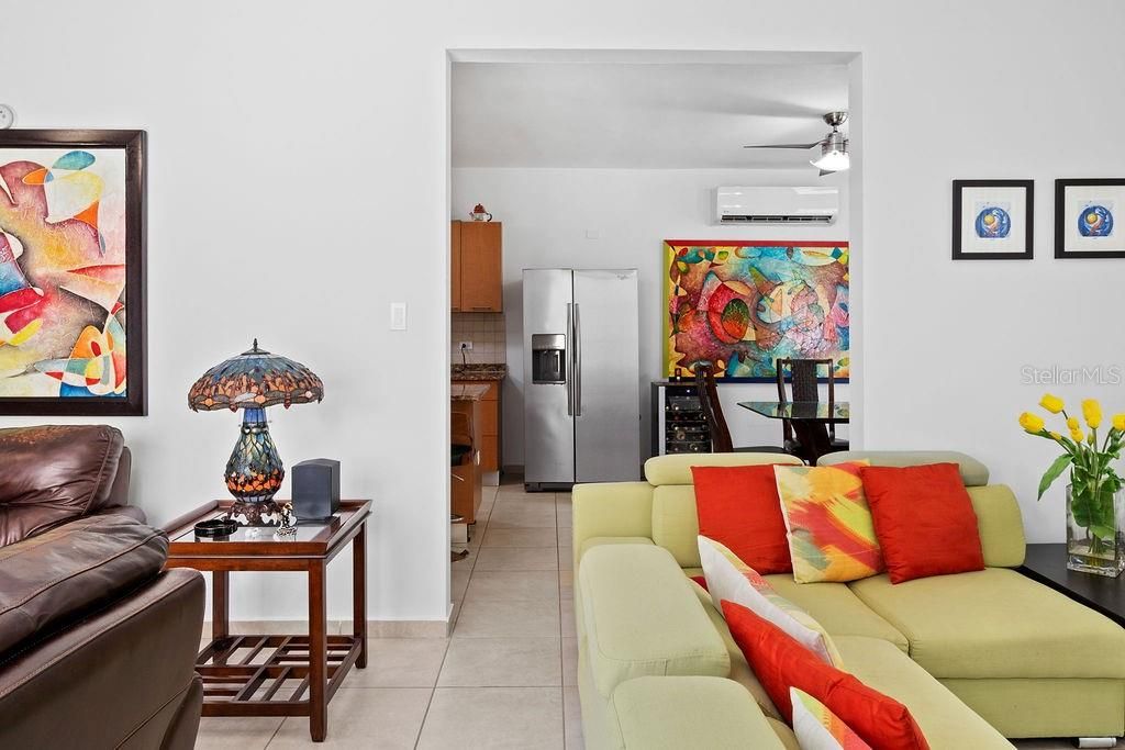 En Venta: $560,000 (4 camas, 3 baños, 4927 Pies cuadrados)