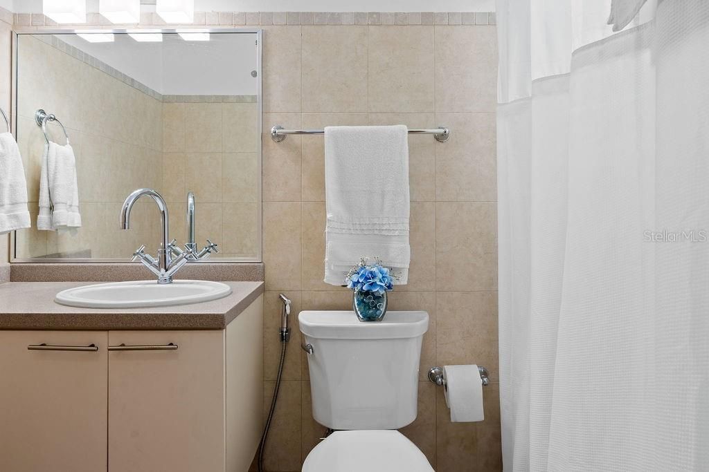 En Venta: $560,000 (4 camas, 3 baños, 4927 Pies cuadrados)