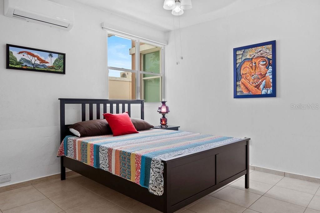 En Venta: $560,000 (4 camas, 3 baños, 4927 Pies cuadrados)