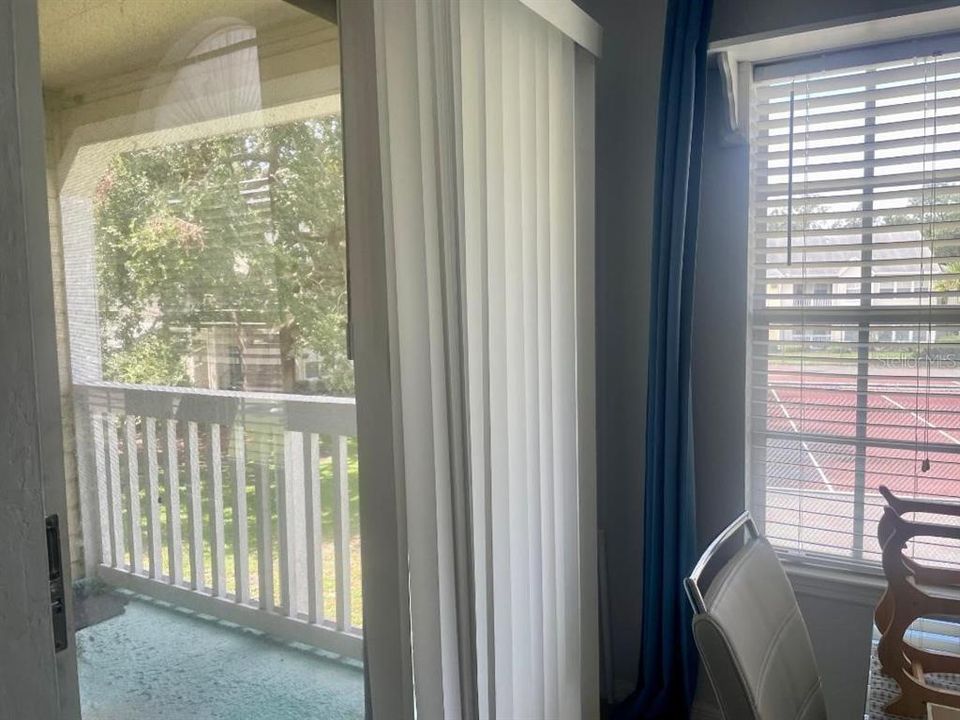 Active With Contract: $95,000 (1 beds, 1 baths, 627 Square Feet)