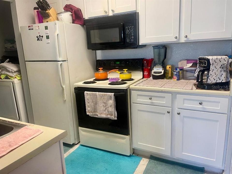 Active With Contract: $95,000 (1 beds, 1 baths, 627 Square Feet)